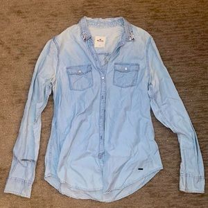 Light blue Hollister button down shirt size small